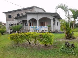 Grande maison de 6 chambres au 1er Campement