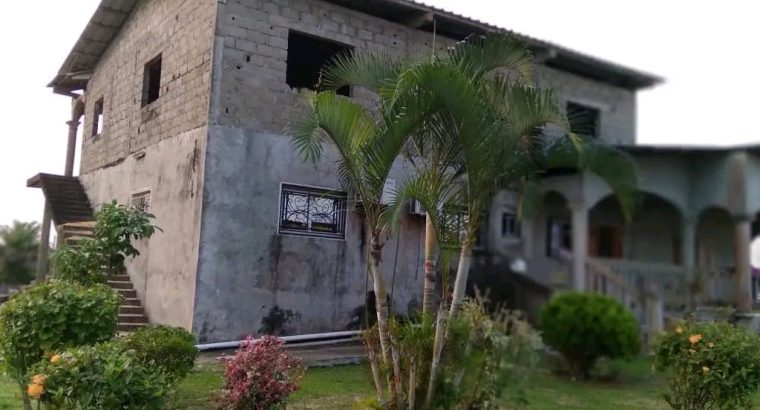 Grande maison de 6 chambres au 1er Campement