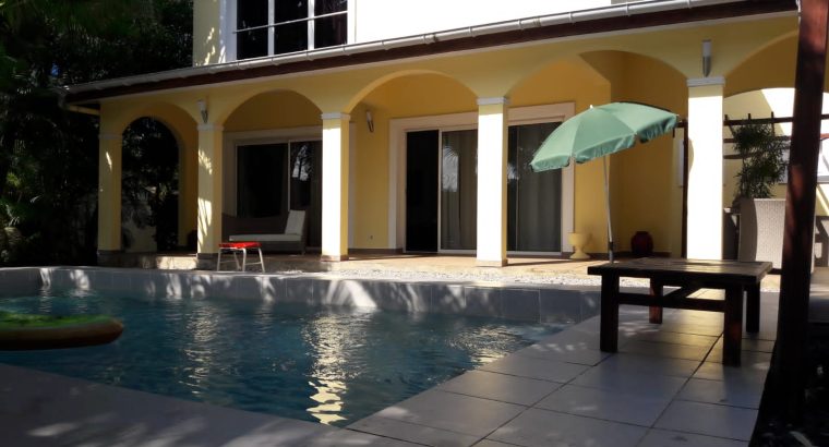 Villa de 3 chambres avec Piscine à la Sablière