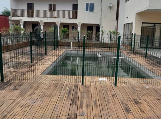 Villa + 2 autres bâtiments à la Sablière