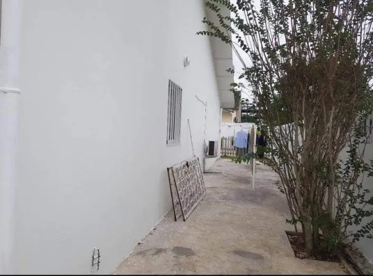 Villa de 3 chambres et 2 dépendances à vendre à la SABLIERE