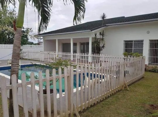 Villa de 3 chambres et 2 dépendances à vendre à la SABLIERE