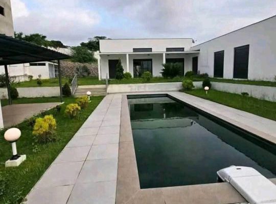 Villa blanche 4 Chambres au quartier Charbonnages