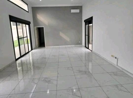 Villa blanche 4 Chambres au quartier Charbonnages