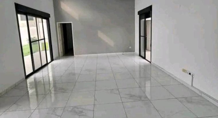 Villa blanche 4 Chambres au quartier Charbonnages