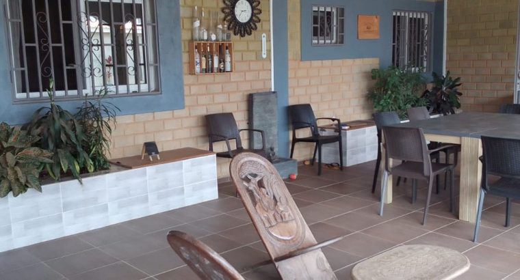 Grande villa à vendre à la Sablière 3