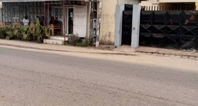 Villa de 8 Chambres à vendre à Awendje