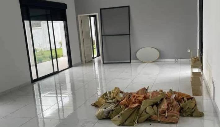 Villa blanche 4 Chambres au quartier Charbonnages