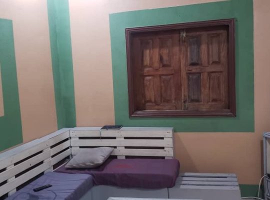 Maison de 2 chambres à vendre au PK12 à bon prix
