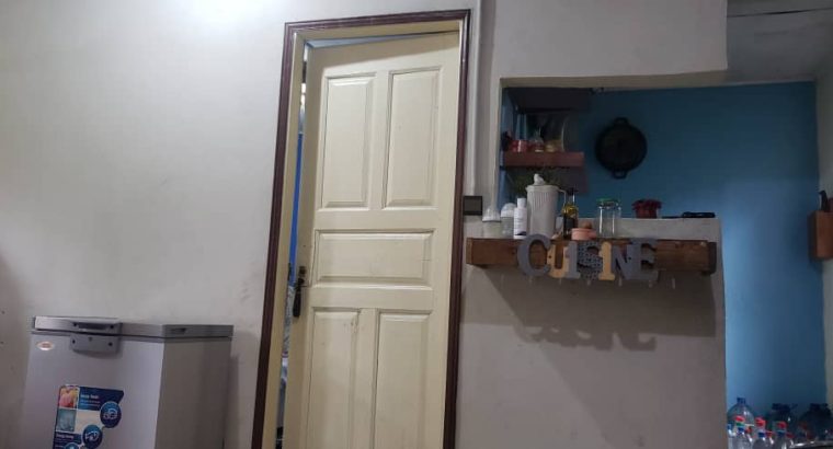 Maison de 2 chambres à vendre au PK12 à bon prix