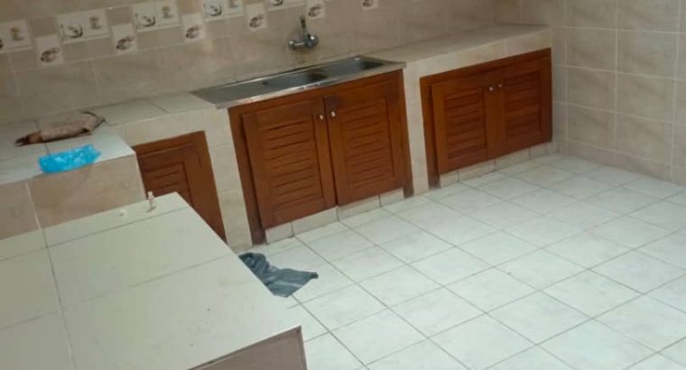 Villa 3 Chambres à vendre à Mindoube 2 avec terrain de 1200 mètres carrés