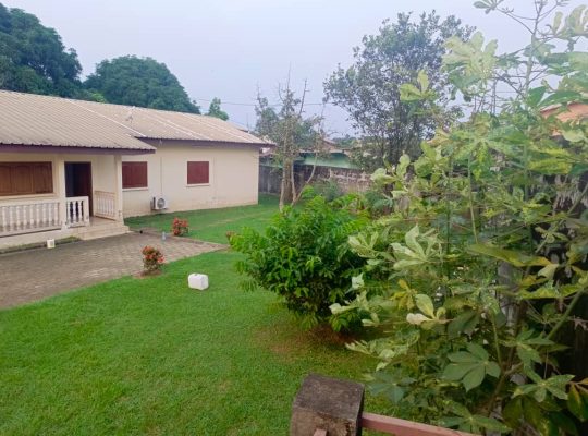 Villa 3 Chambres à vendre à Mindoube 2 avec terrain de 1200 mètres carrés