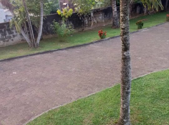 Villa 3 Chambres à vendre à Mindoube 2 avec terrain de 1200 mètres carrés
