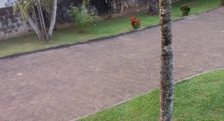 Villa 3 Chambres à vendre à Mindoube 2 avec terrain de 1200 mètres carrés