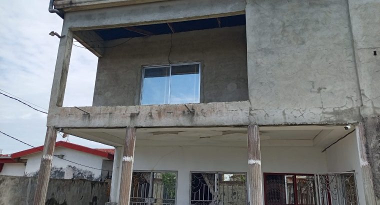 Grand Duplex à vendre à Angondje, Beaulieu