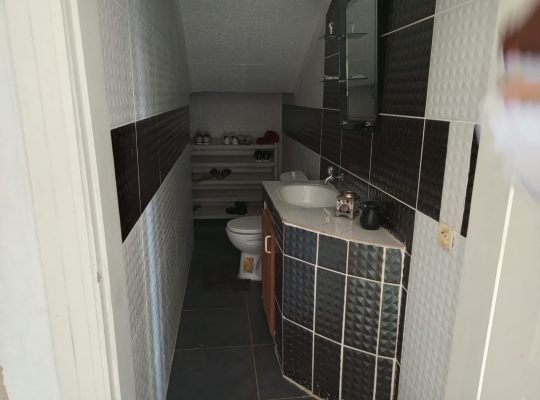 Grand Duplex à vendre à Angondje, Beaulieu