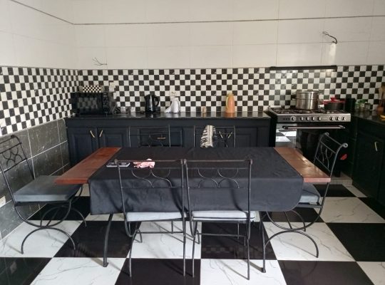 Grand Duplex à vendre à Angondje, Beaulieu
