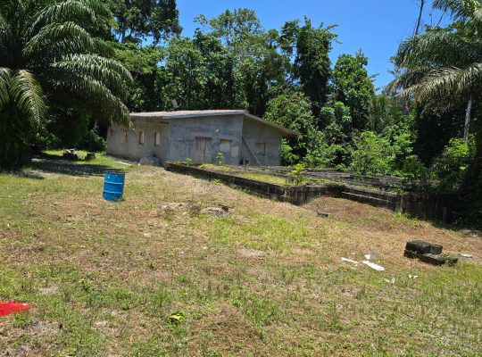 Terrain de 600 m2 à vendre au Cap Esterias