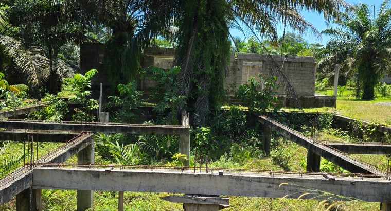 Terrain de 600 m2 à vendre au Cap Esterias