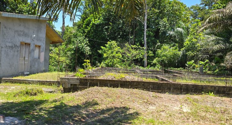 Terrain de 600 m2 à vendre au Cap Esterias