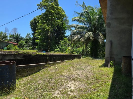 Terrain de 600 m2 à vendre au Cap Esterias