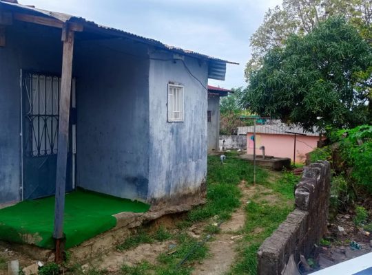 Maison de 3 Chambres à vendre à Ambowe