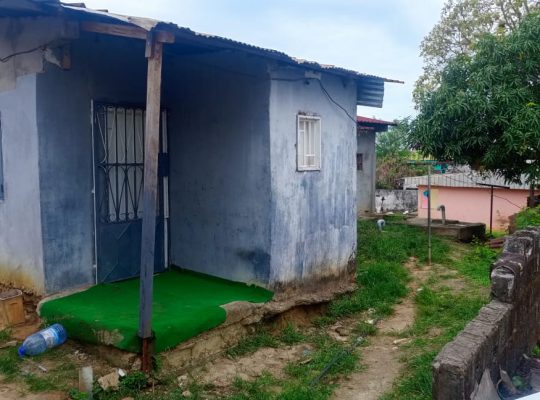 Maison de 3 Chambres à vendre à Ambowe