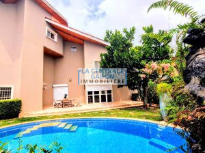 Villa duplex au quartier Bas de gué gué