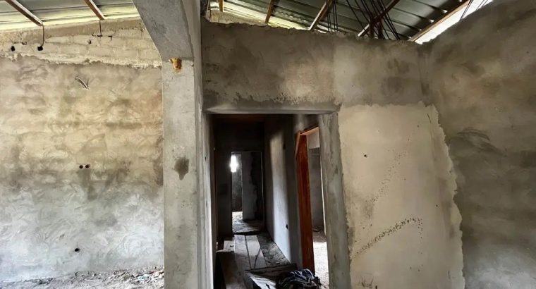 Maison de 3 Chambres à Angondje Amissa