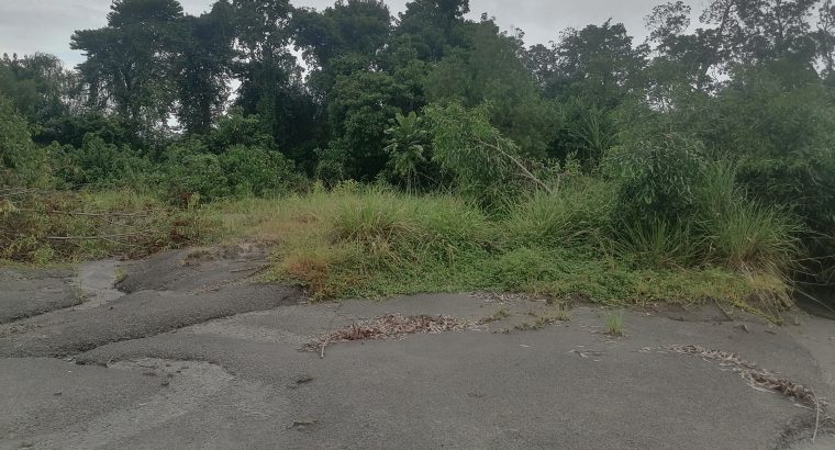 Terrain de 500m2 à Makwengue
