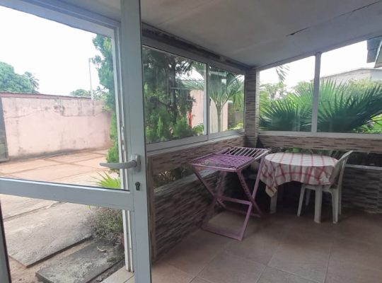 Villa de 3 Chambres à Port Gentil