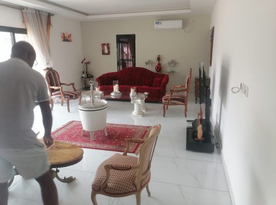 Villa haut standing à Angondje