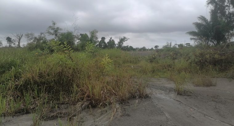 Terrain de 500m2 à Makwengue