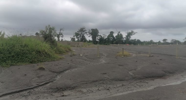Terrain de 500m2 à Makwengue