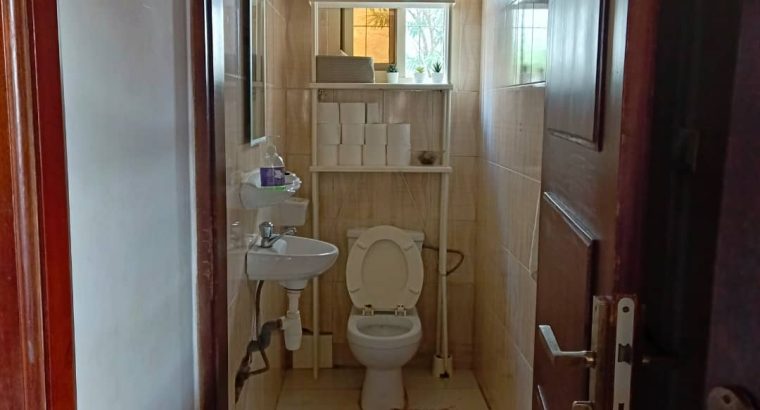 Villa 7 chambres et 7 douches à Angondje