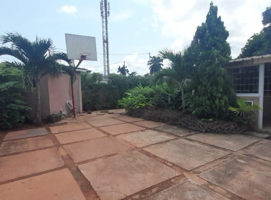 Villa de 3 Chambres à Port Gentil