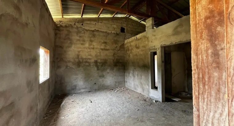 Maison de 3 Chambres à Angondje Amissa