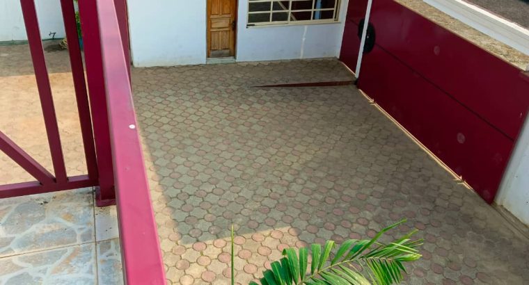 Villa 7 chambres et 7 douches à Angondje