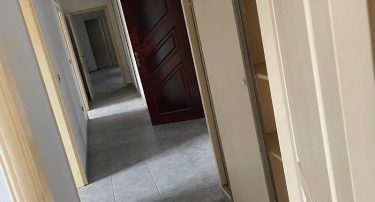Villa de 4 chambres à Okala Mikolongo