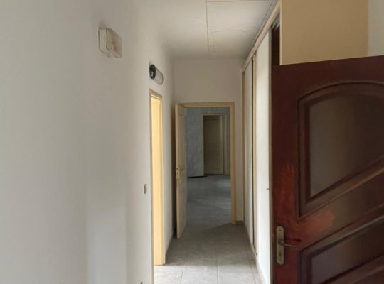 Villa de 4 chambres à Okala Mikolongo