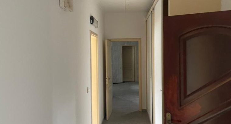 Villa de 4 chambres à Okala Mikolongo